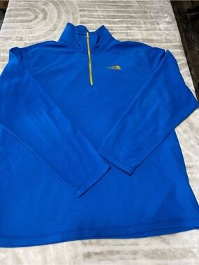 The North Face Men’s Blue Quarter-Zip Fleece Pullover Large
